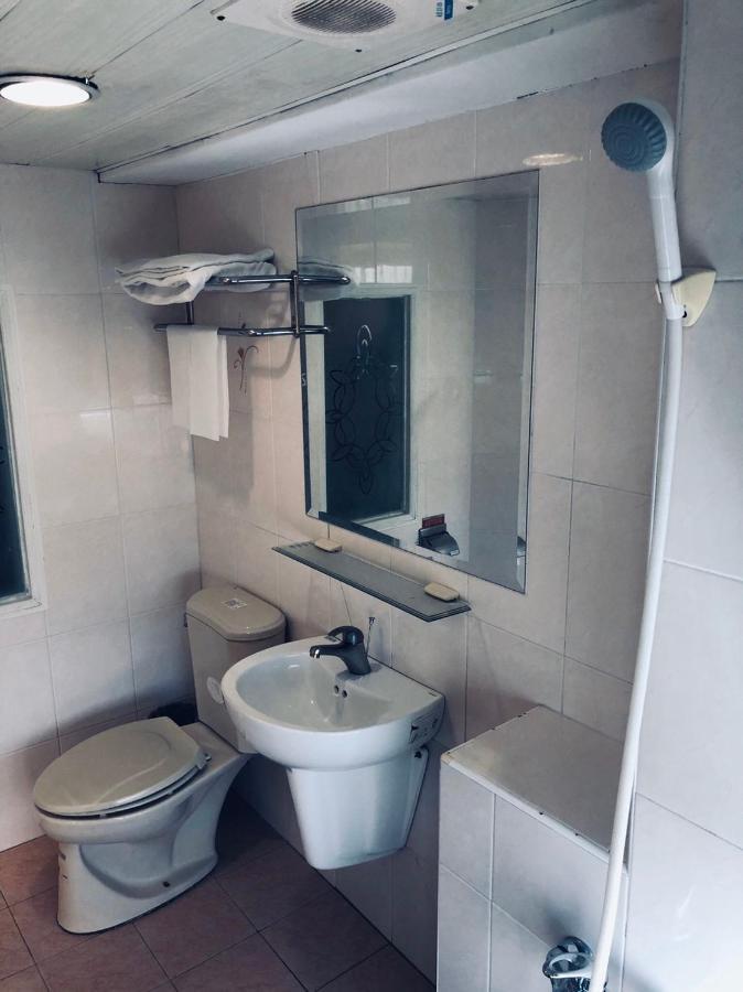 Jing Chech Hotel Каосюн Екстериор снимка