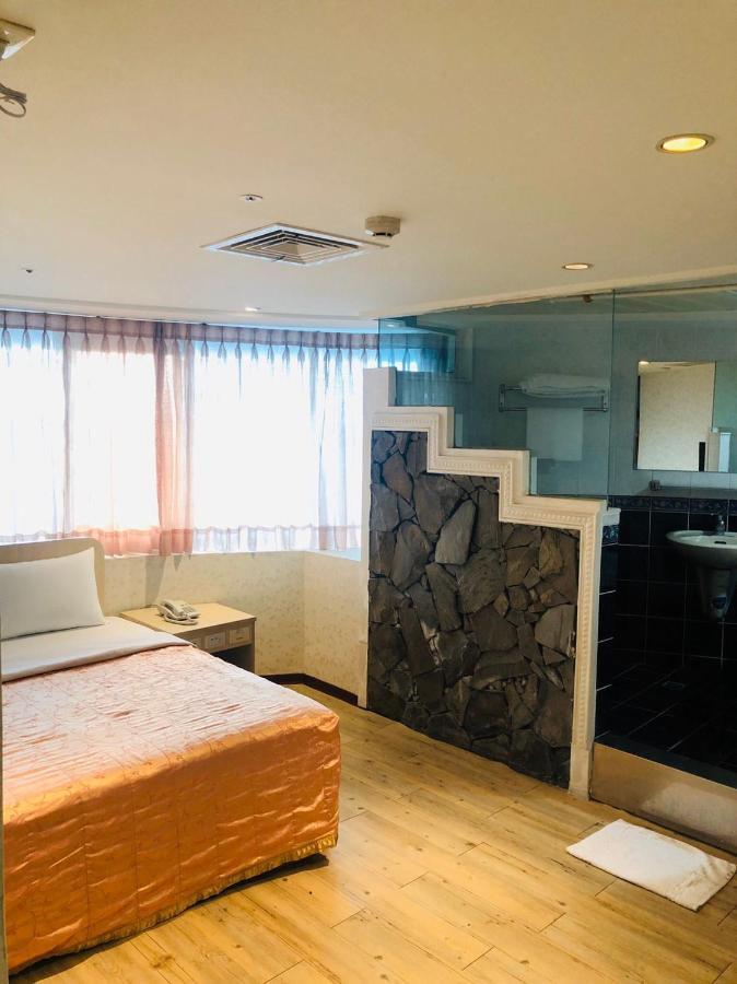 Jing Chech Hotel Каосюн Екстериор снимка
